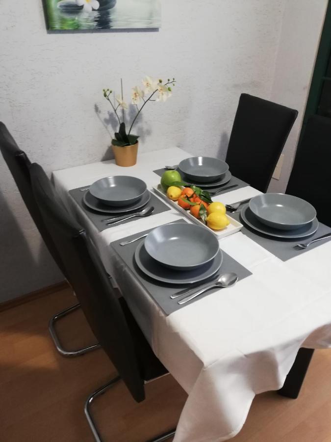 Apartment Karolina Прага Экстерьер фото